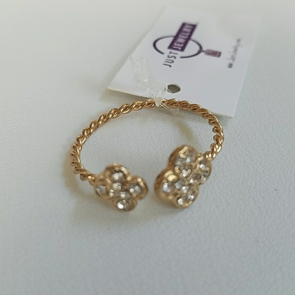 Gold Flower Rope Band Ring - Picture 4 of 8